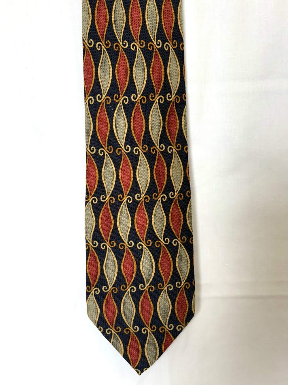 Men's Patterned Silk Tie in Black, Red, and Gray-Green